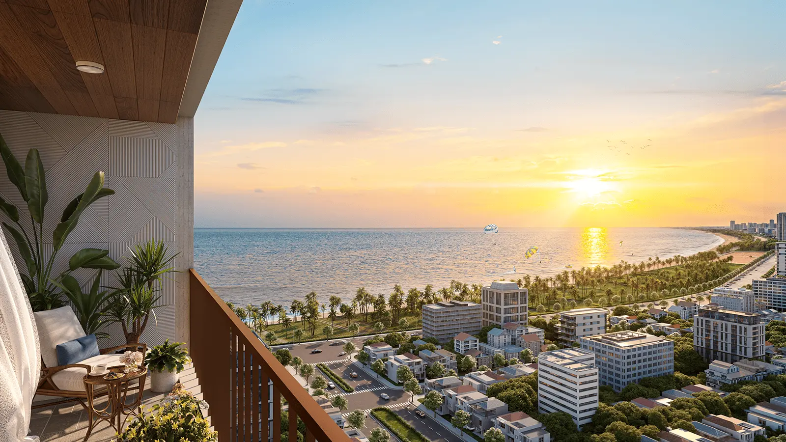 View nhìn từ ban công Sun Costa Residences Đà Nẵng mang đến cảnh bình minh rực rỡ bên biển Mỹ Khê.